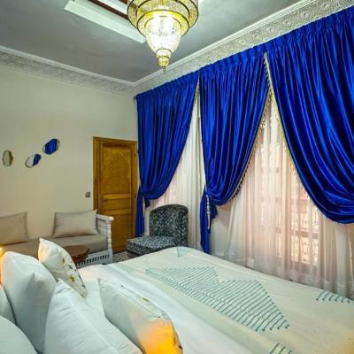 82631
